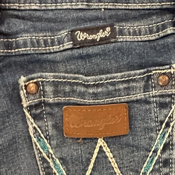 Wrangler Girl’s Flare Jeans in Deep Blue - Picture 2 of 3